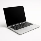 MacBook Air 15 M5 - vista abierta con teclado